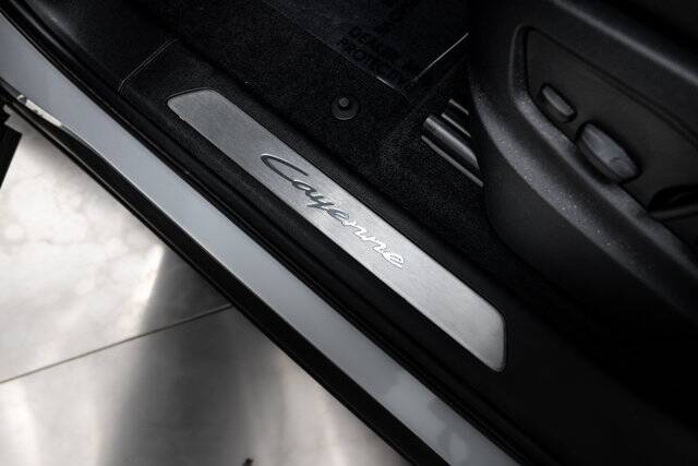 2024 Cayenne picture #19