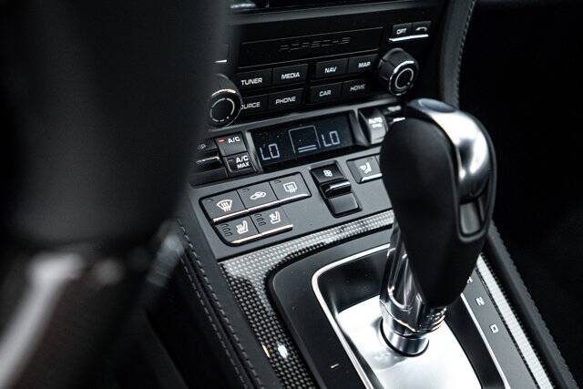 2025 718 Cayman picture #17