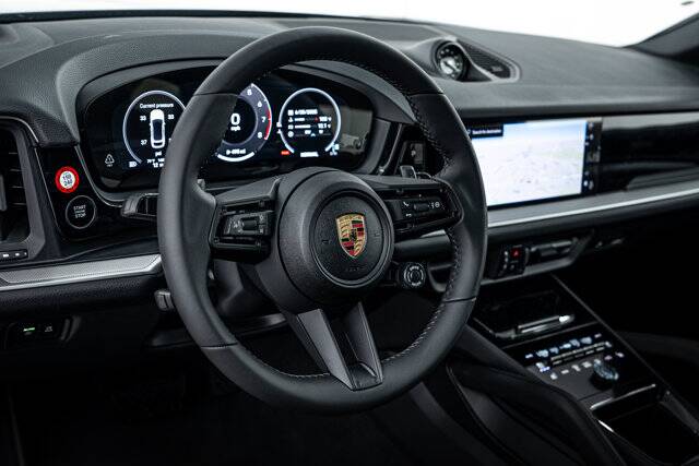 2025 Cayenne picture #12