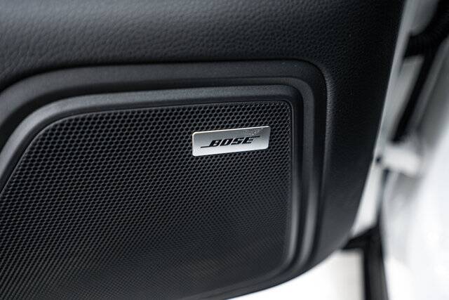 2025 Macan picture #17