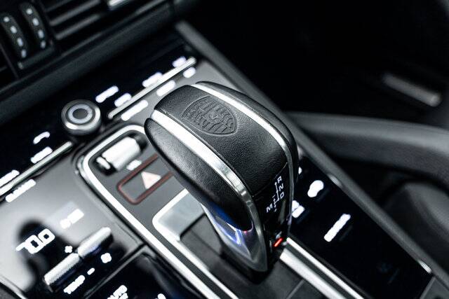 2023 Cayenne S Platinum Edition picture #19