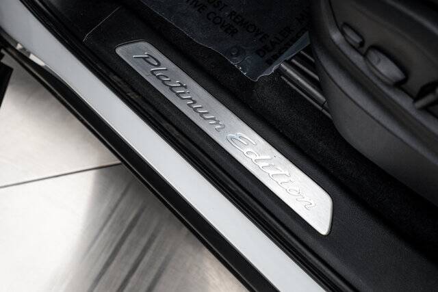 2023 Cayenne S Platinum Edition picture #25