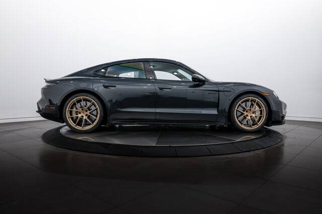 2025 Taycan Turbo GT picture #8