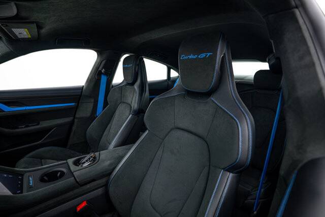 2025 Taycan Turbo GT picture #17