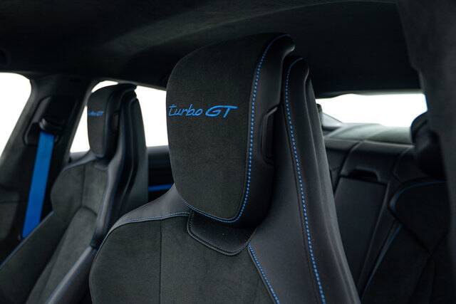 2025 Taycan Turbo GT picture #18