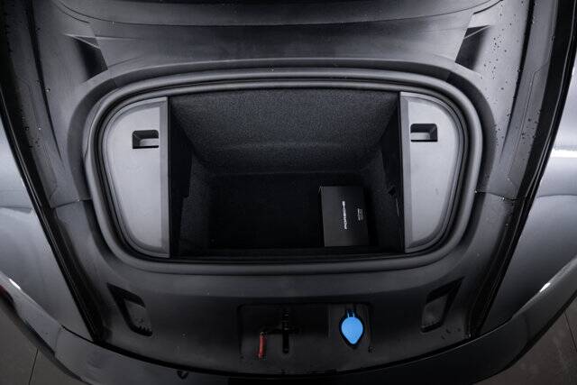 2025 Taycan Turbo GT picture #24