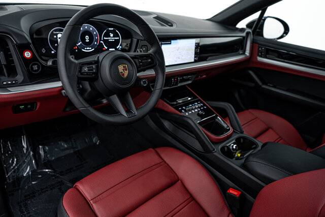 2025 Cayenne picture #4