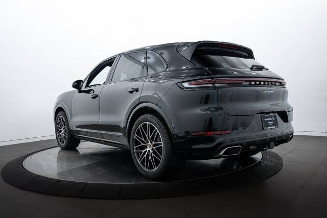2025 Cayenne picture #6