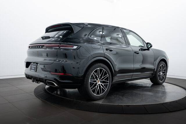 2025 Cayenne picture #8
