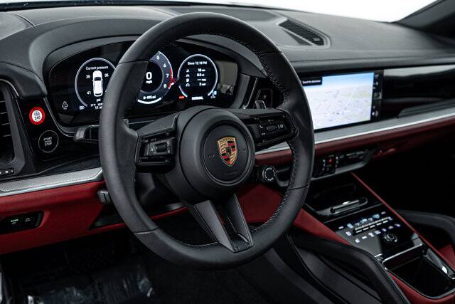 2025 Cayenne picture #14