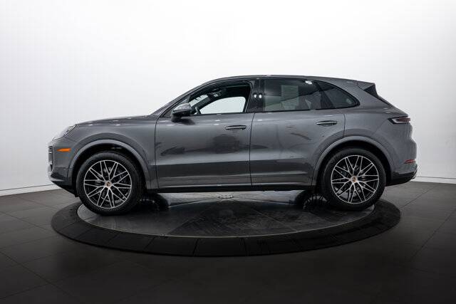 2025 Cayenne picture #2