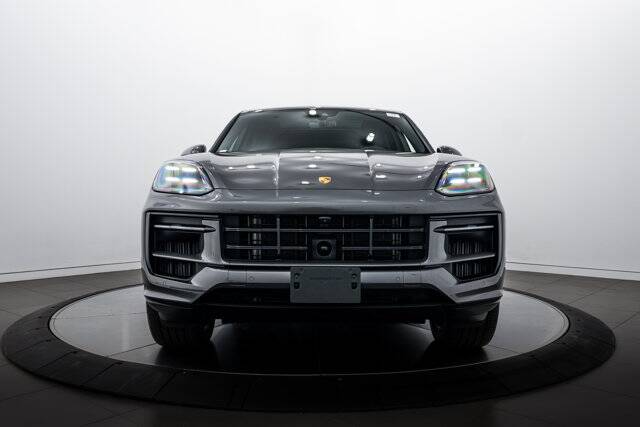 2025 Cayenne picture #10