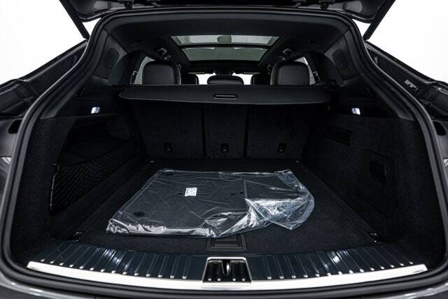 2025 Cayenne picture #26