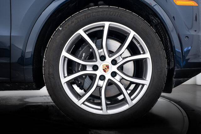 2025 Cayenne picture #11