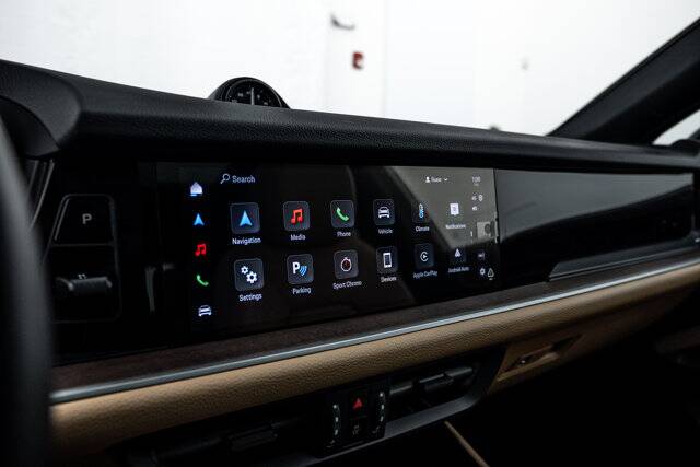 2025 Cayenne picture #20