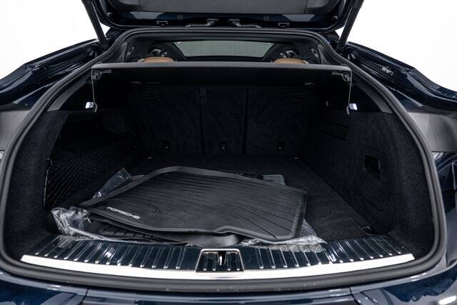 2025 Cayenne picture #23