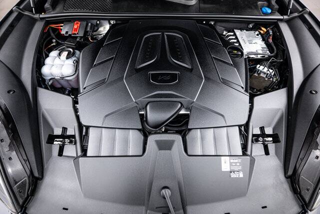 2025 Cayenne picture #26