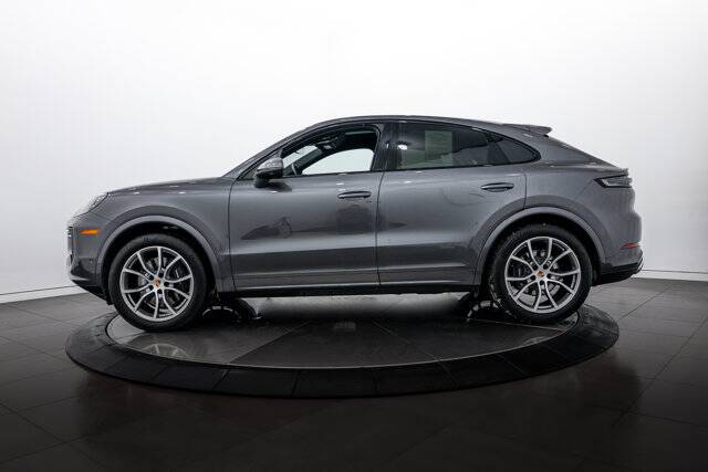 2025 Cayenne picture #2