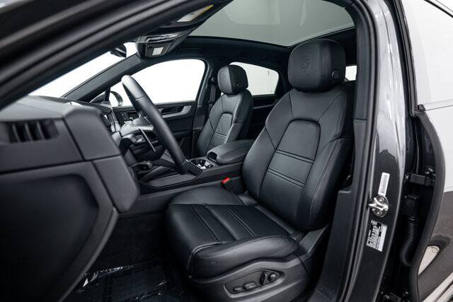 2025 Cayenne picture #5