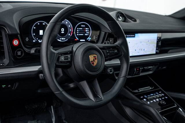 2025 Cayenne picture #14