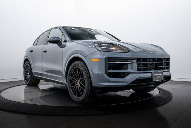 2025 Cayenne picture #9