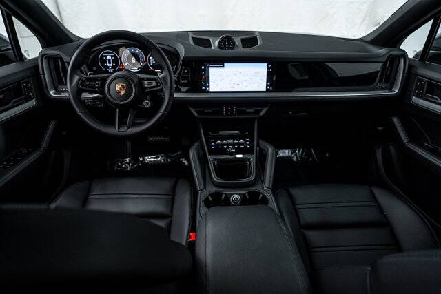 2025 Cayenne picture #12