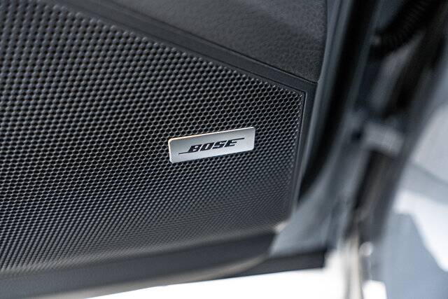 2025 Cayenne picture #18