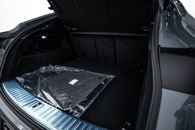 2025 Cayenne picture #23