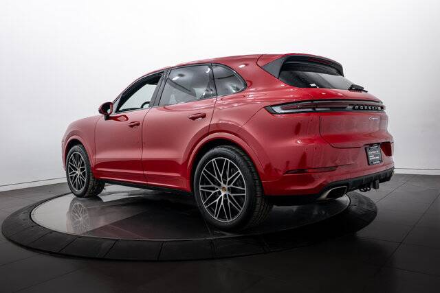 2025 Cayenne picture #3