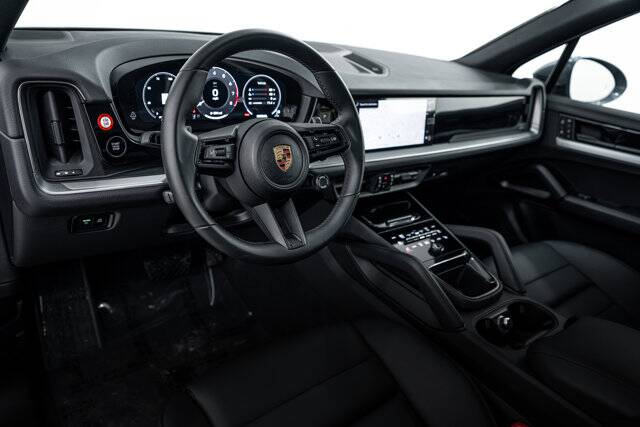 2025 Cayenne picture #4