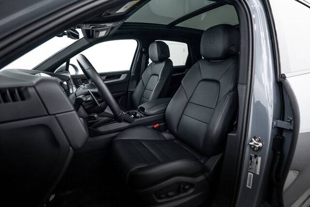 2025 Cayenne picture #5