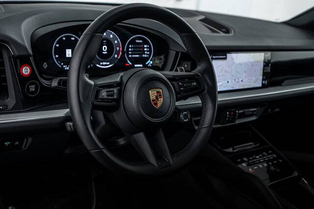 2025 Cayenne picture #14