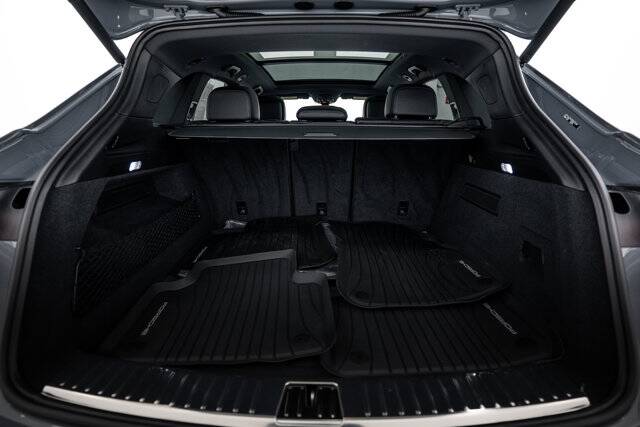 2025 Cayenne picture #24