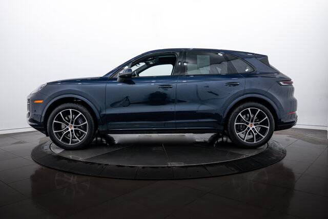 2025 Cayenne picture #2