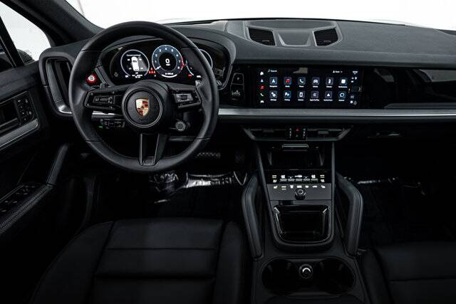 2025 Cayenne picture #14