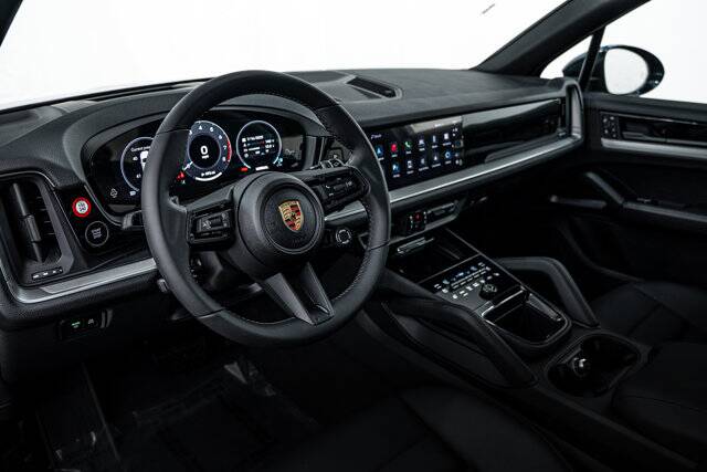 2025 Cayenne picture #15