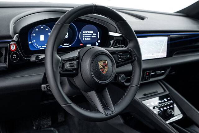 2025 Macan Electric 4 picture #15