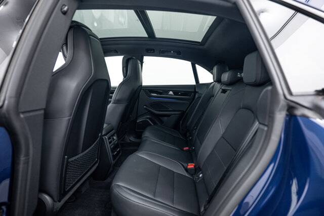 2025 Macan Electric 4 picture #22