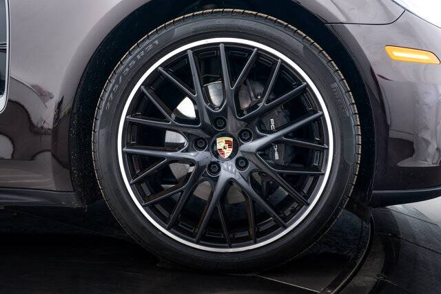 2017 Panamera picture #11