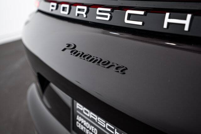 2017 Panamera picture #26