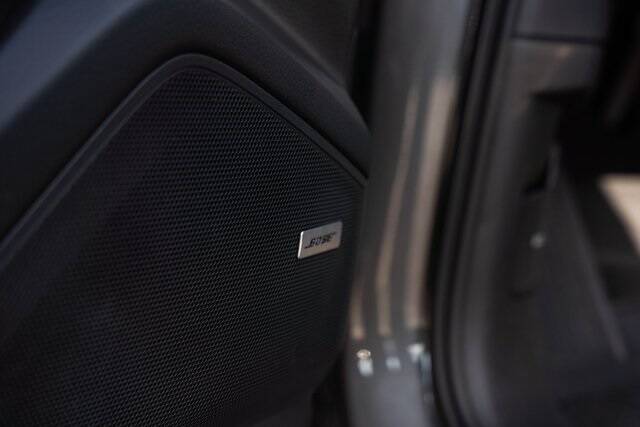 2020 Cayenne Base picture #29