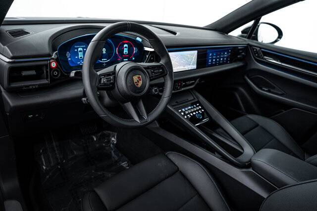 2025 Macan Electric 4 picture #4