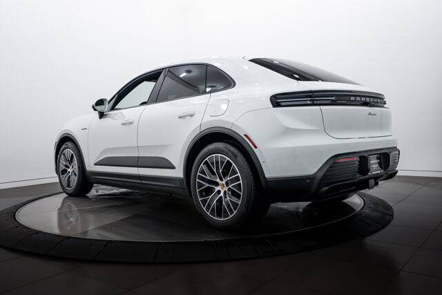 2025 Macan Electric picture #3
