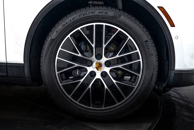 2025 Macan Electric picture #11