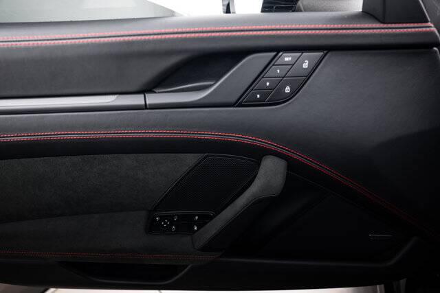 2024 911 Targa 4 GTS picture #16