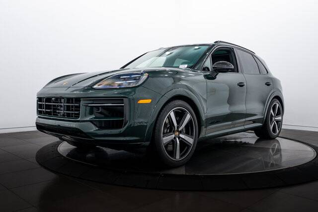 2026 Cayenne GTS picture #1