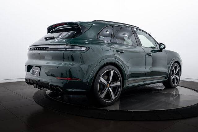 2026 Cayenne GTS picture #7