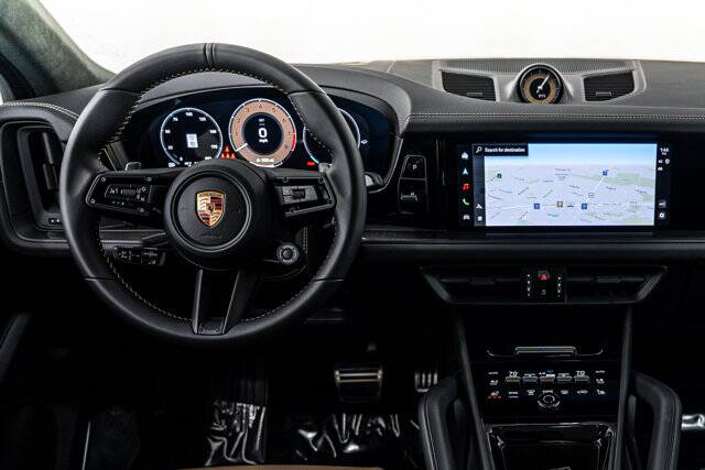 2026 Cayenne GTS picture #13