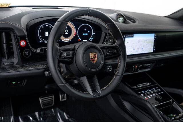 2026 Cayenne GTS picture #15