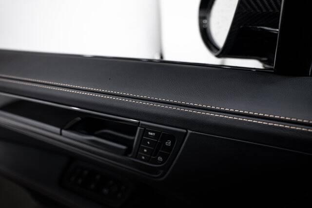 2026 Cayenne GTS picture #20